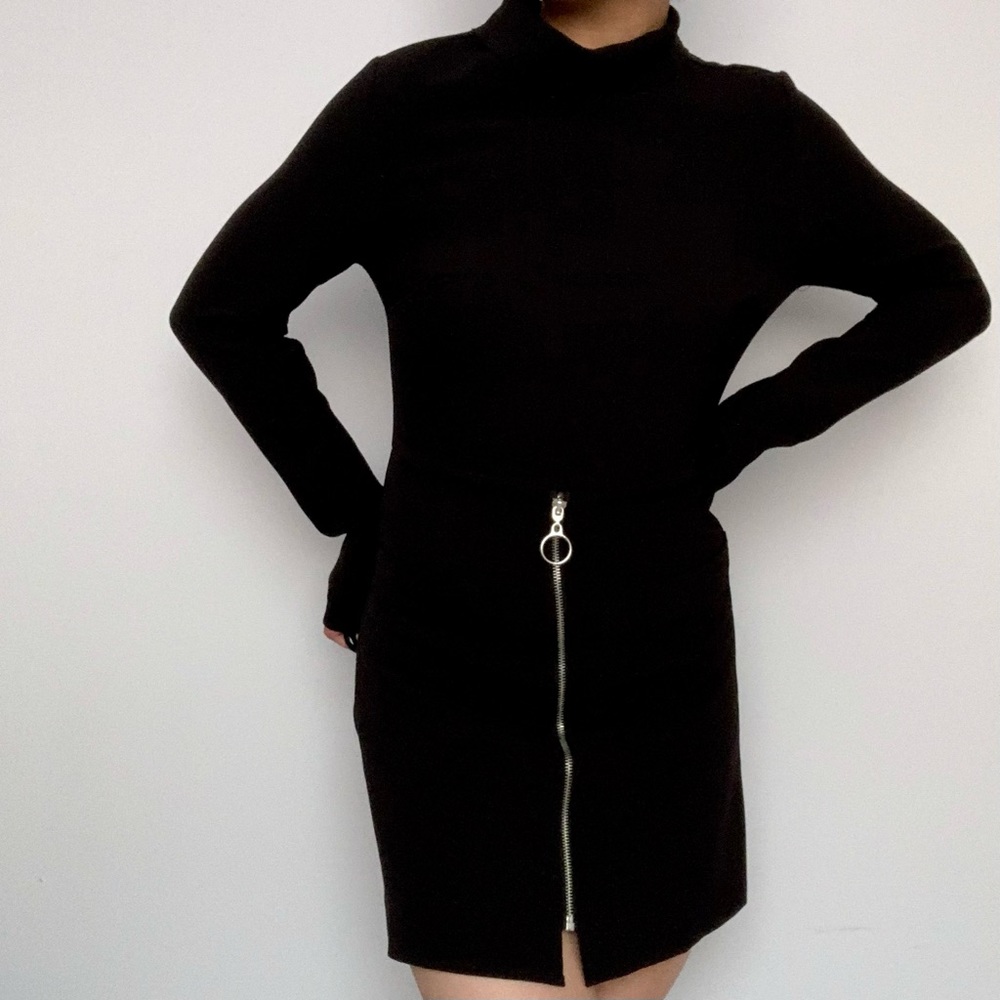 Punk Mock Neck Long Sleeve Bodycon Mini Dress Silver Zipper Skirt in Black (S)